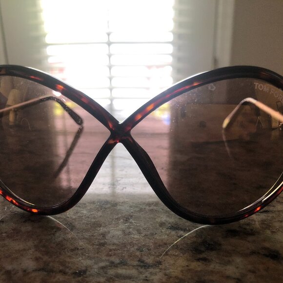 Tom Ford sunglases women like new